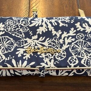 LILY PULITZER NWOT jewelry roll / travel bag.